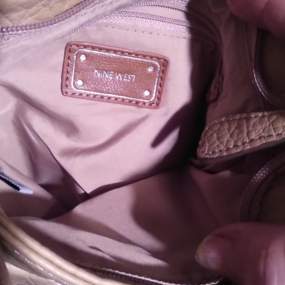Nine West Crossbody purse - Picture 5 of 8